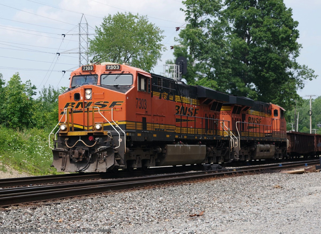 BNSF 7303